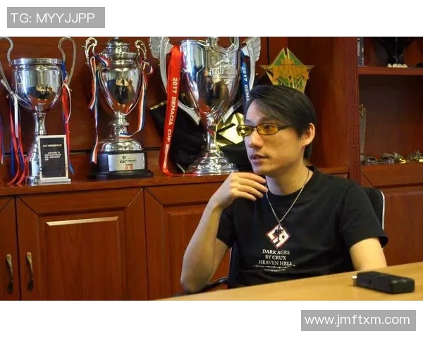 湖人深夜发文，疑似回应转会传闻